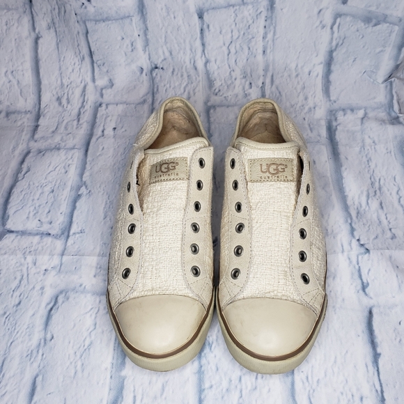 Ugg Laela heirloom slide on size 6 - Picture 2 of 10